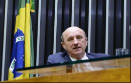 El secretario de Política Agrícola, Neri Geller, presentó su dimisión por los vínculos de su hijo con una empresa dedicada al corretaje de cereales