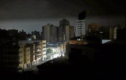 Los cortes se debieron a una falla en la línea de transmisión que provocó una desconexión en cascada, explicó Luque 