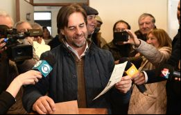 A Lacalle le queda menos de un año en el cargo y no puede aspirar a un mandato consecutivo según la Constitución