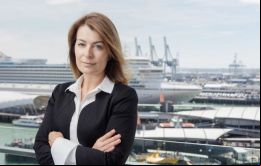 Debbie Summers, nacida y crecida en Falklands que se ha transformado en experta y punto de referencia del sector crucerista en Nueva Zelandia