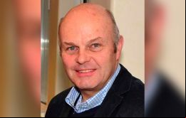 Dr. Jim McAdam, profesor emérito de la reconocida universidad de Queens en Irlanda del Norte, pero muy vinculado a las Falklands