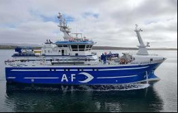 Argos Georgia considerado un palangrero muy adelantado por el diseño y equipamiento para resguardo del medio ambiente durante faena