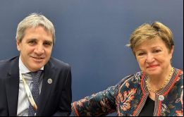 Caputo se llenó de elogios para con Georgieva dado que necesita casi desesperadamente nuevos aportes del FMI