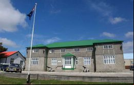El Secretariado de las Falklands, desde donde funcionan las principales oficinas ejecutivas del gobierno de las Islas 
