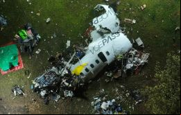 Paulo Sérgio de Oliveira e Costa se reunió con familiares de las víctimas del accidente