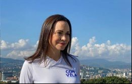 La líder opositora no objetaría que se ofrezcan garantías e incentivos para ayudar a Maduro a tomar una decisión