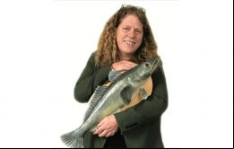 Janet Robertson, Gerente General de Consolidated Fisheries Ltd. 