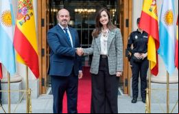 Villarruel y el conservador Rollán conversaron durante más de una hora