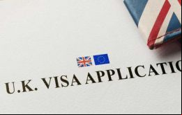 El Reino Unido levantó la necesidad de visado para los colombianos el 9 de noviembre de 2022, pero dio marcha atrás por el aumento de la migración irregular