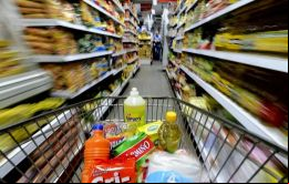 Las cosas suelen ser más baratas del lado brasileño, pero la brecha se ha ampliado tras las recientes devaluaciones del real