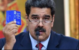 La democracia al estilo occidental es una farsa, sostuvo Maduro
