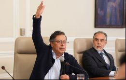 Petro está haciendo grandes ajustes mientras dadas las fuertes turbulencias políticas en su país