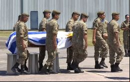 Lo último que nos dijo fue que nos quería, reconoció la viuda del militar