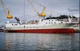 El flamante pesquero construido en Galicia