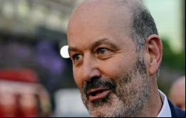La extraordinaria cantidad de restricciones autoimpuestas por Argentina ha sido omitida del debate durante décadas, explicó Sturzenegger