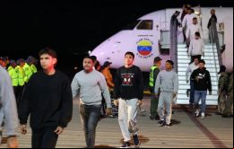 Honduras es una escala clave para los vuelos de deportación