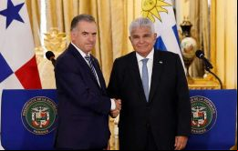 El viaje de Orsi marcó la primera visita de un presidente uruguayo en ejercicio a Panamá en 16 años