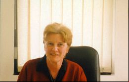 Phyl Rendell, Directora del Departamento de Recursos Minerales del gobierno de las Islas 