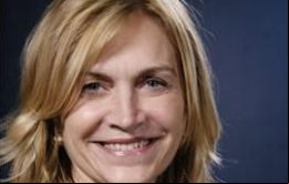 La candidata Evelyn Matthei es el blanco de las críticas; Piñera apela a la unidad de la alianza 