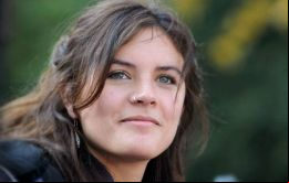 “Hoy tenemos la posibilidad de hacer un cambio histórico, de ponerle fin a la transición chilena”, dijo Camila Vallejo