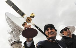 El 'Tupac Katari' serpa para mejorar las comunicaciones y la señal de internet, dijo el presidente boliviano