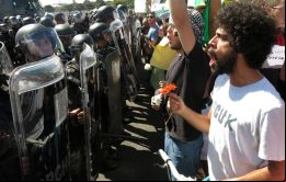Las consecuencias de las protestas sociales de Junio/Julio también tuvieron su impacto en la confianza 