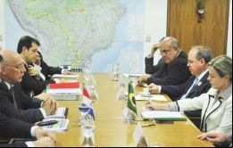 El canciller paraguayo(I) estuvo en Brasilia con la jefa de gabinete (D) Gleisi Hoffmann 
