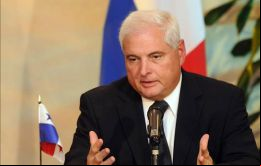 El presidente Martinelli se reúne este lunes con las empresas y la ministra española Ana Pastor 