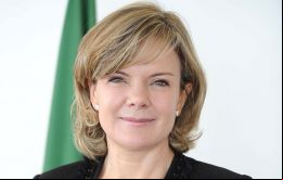 La jefa de gabinete Gleisi Hoffmann aspira a la gobernación de Paraná 