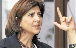 A Elías Jaua se le fue la mano dijo la ministra Holguín 
