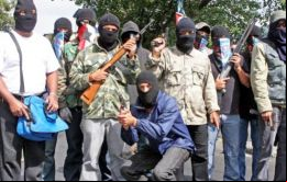 Se estima en 9.000 sus  que domina barrios enteros y han atacado a tiros a los estudiantes que protestan 