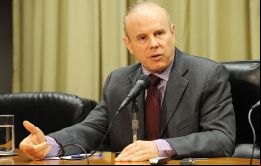 “Todo el mundo siguió invirtiendo” dijo el Ministro de Economía