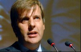 El ex presidente del banco central Pérez-Redrado fue invitado a dar varias conferencias en el principal centro financiero del Asia  