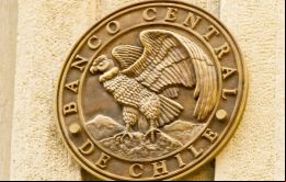Banco central baja proyección de crecimiento a entre 3% y 4%  