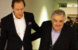 Así se lo expresó el presidente de Uruguay al periodista Jorge Gestoso (i)