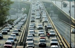 La huelga obligó a millones a encontrar otra forma de transporte generando embotellamientos de kilómetros