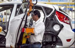 Las ventas de manufacturas de México y petróleo de Venezuela explican gran parte del déficit 