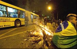 Los manifestantes recordaron las protestas de un año atrás y exigieron la tarifa cero en el transporte público