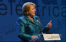 Tenemos conciencia de la urgente necesidad de impulsar proyectos que se hagan cargo del déficit energético, dijo Bachelet 