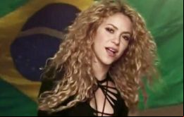 Para poner el broche de oro a la Copa del Mundo, presentará en vivo y en directo el sencillo ”La La La (Brasil 2014)”