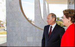 La presidenta Dilma Rousseff  y el presidente ruso Vladimir Putin en Planalto 