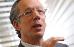 Para Cándido Bracher, empero “tenemos que esperar por un entorno económico más estable”.