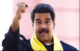 Al grito de ¡el Pollo está libre y vivo!, el presidente venezolano Nicolás Maduro recibió con un abrazo al diplomático