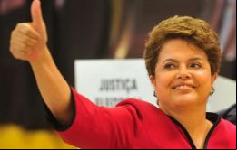 La presidenta de Brasil se ha lanzado de lleno a la campaña y criticó el proceso deliberado de creación de expectativas negativas, nocivas para el país”