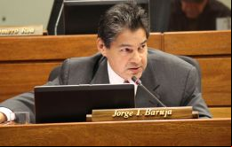 El Senador Baruja eligió Cancún para supuestamente participar de un congreso sobre menopausia 