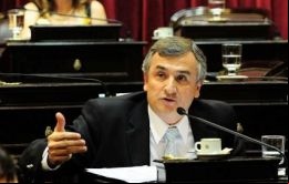 “Usted está procesado y anda de joda con La Mancha de Rolando. Usted nos da vergüenza” dijo el senador Gerardo Morales