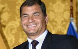 Correa, en su cargo desde 2007, aún no ha confirmado si irá o no por un cuarto mandato en 2017, aunque su partido formuló el polémico proyecto