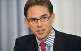 Katainen abogó para que la composición del gasto público debería orientarse mejor hacia la promoción del crecimiento. 