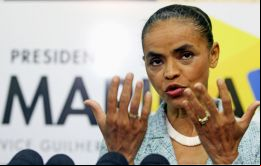Rousseff y Aécio quieren ganar la Presidencia con un cheque en blanco. ”No firmen un cheque en blanco”, dijo Silva 