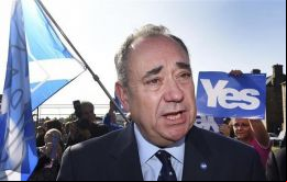Aunque rebajar la edad de voto, no tiene porque ser vital para los intereses de Salmond, ha conseguido interesar a multitud de jóvenes en política